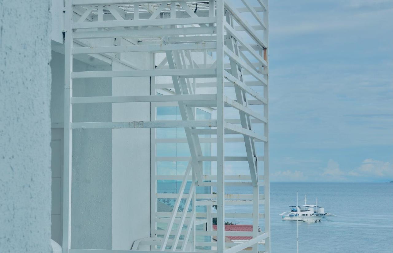 1000m² 18 slaapkamer, 20 privé badkamer Appartement in Mactan eiland Lapu-Lapu City Buitenkant foto